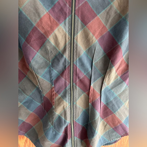 Patagonia Women's Plaid Blouse - Picture 4 of 7